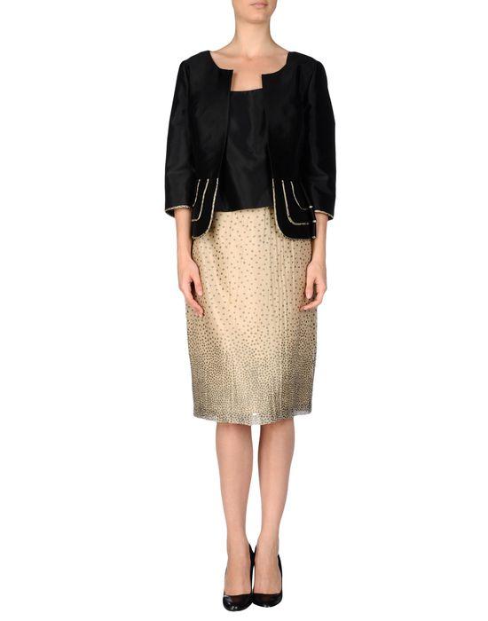 Костюм  -  цвет