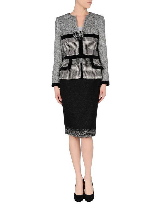 Костюм  -  цвет