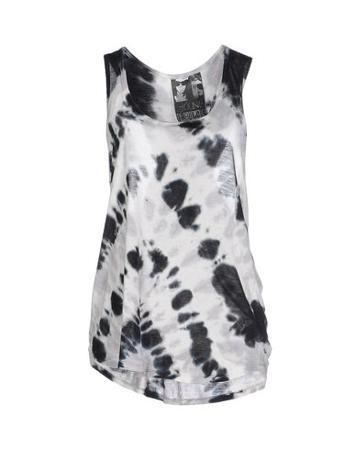 Майка YOUNG FABULOUS & BROKE