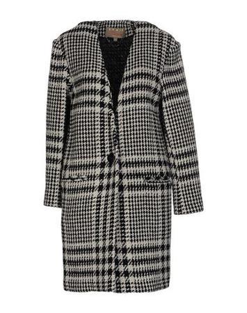 Пальто SPACE STYLE CONCEPT