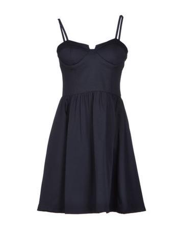 Платье RARE LONDON Платье RARE LONDON