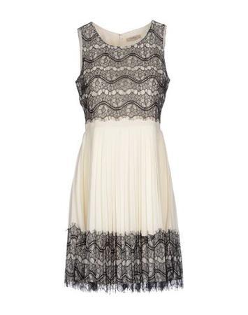 Платье DARLING