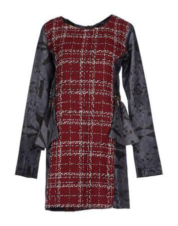 Платье AMARANTO Платье AMARANTO