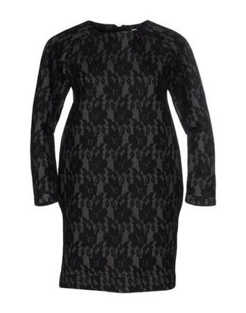 Платье WETPAINT