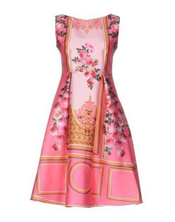 Платье RED CARPET