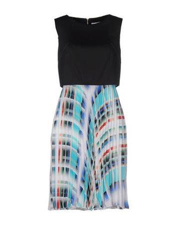 Платье CARACTÈRE