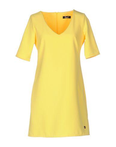 короткое платье  - Желтый цвет