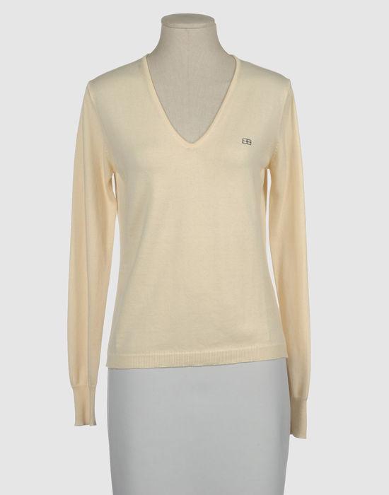 Свитер  -  цвет