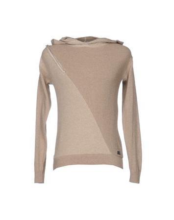 Свитер SSEINSE