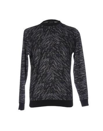 Толстовка IUTER