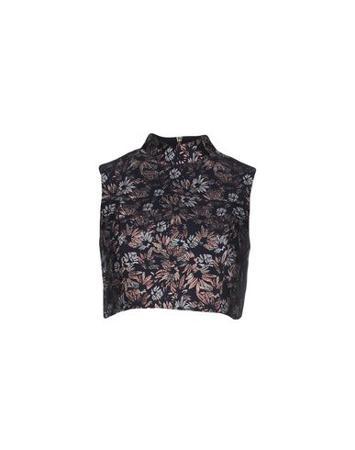 Топ MARKUS LUPFER