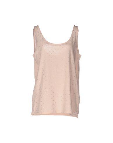 Топ DES PETITS HAUTS