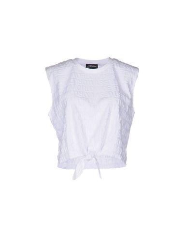 Топ STUSSY