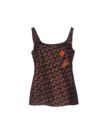 Топ SIMONA CORSELLINI