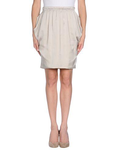 Юбка до колена  -  цвет