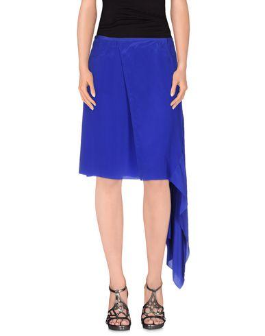 Юбка до колена  -  цвет