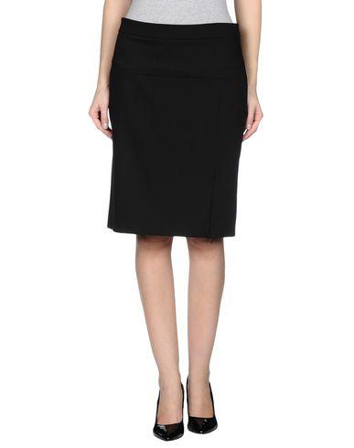 Юбка до колена  -  цвет