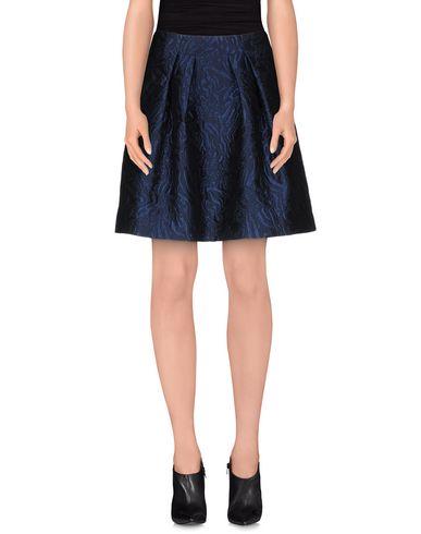 Юбка до колена  -  цвет