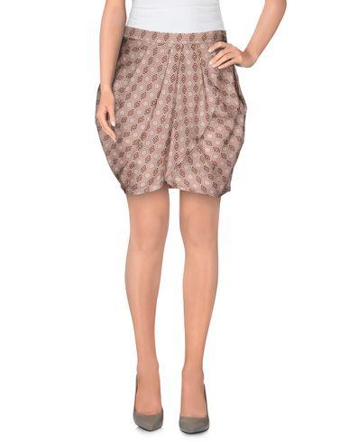 Юбка до колена  -  цвет