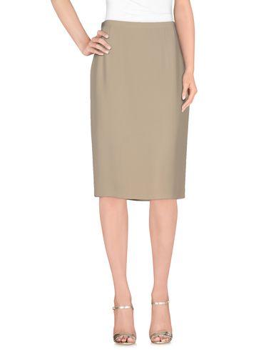 Юбка до колена  -  цвет