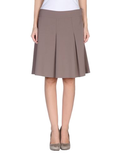 Юбка до колена  -  цвет